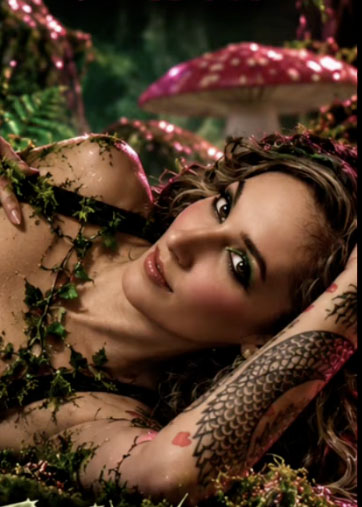 Lizzy as Caterpillar